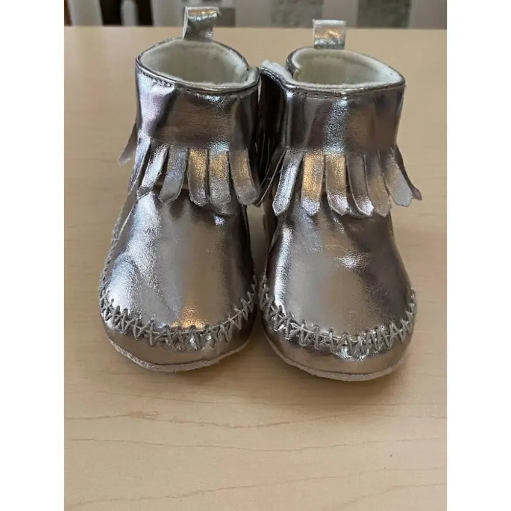 Baby Girl Metallic Moccasin Boho Slip-On Booties 0-6 MONTHS